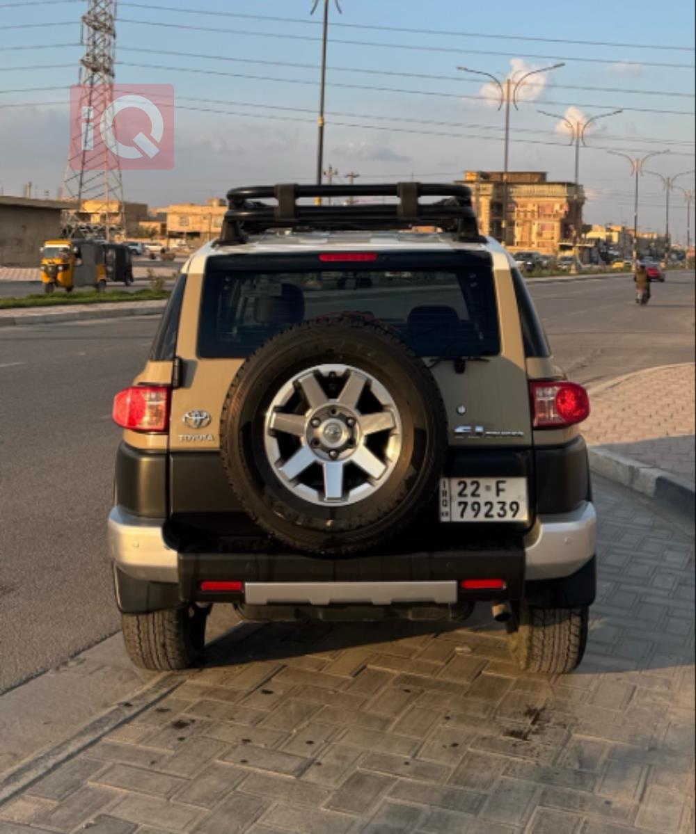 تويوتا إف جي كروزر
